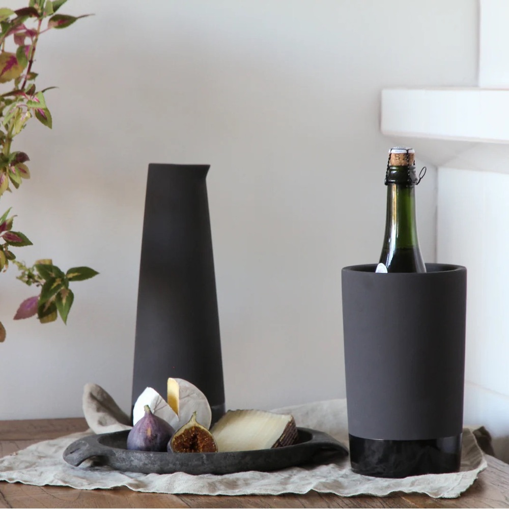 New Magisso Cooling Ceramics Carafe Retails For $120 - Picture 4 of 4